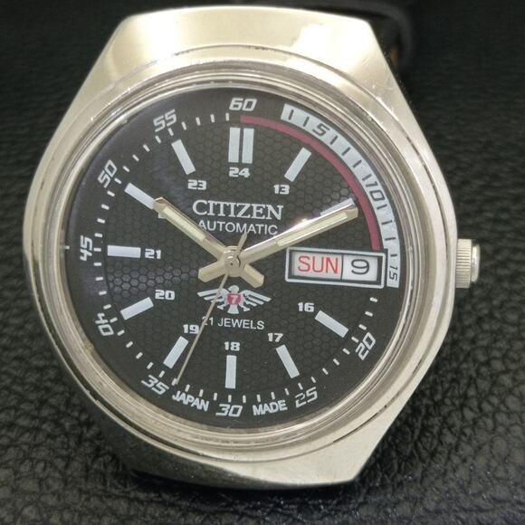 Vintage 1991 Citizen Automatic Mens Silver Watch W/daydate & Red accents - Picture 3 of 10